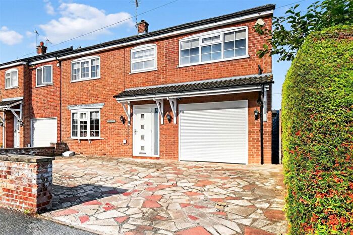 4 Bedroom Detached House For Sale In Moorfield Drive, Wilberfoss, York, YO41