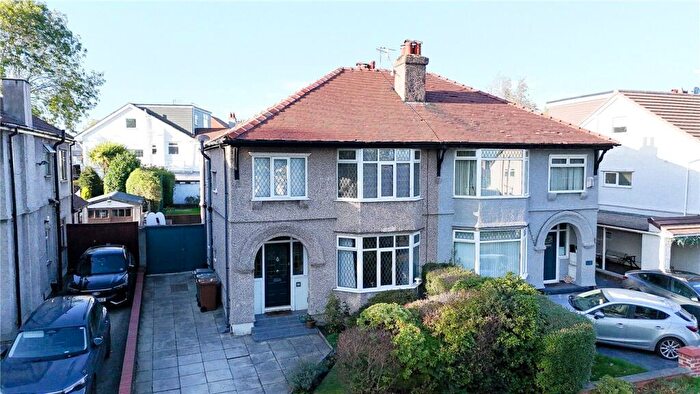 4 Bedroom Semi-Detached House For Sale In Kings Lane, Higher Bebington, Wirral, CH63