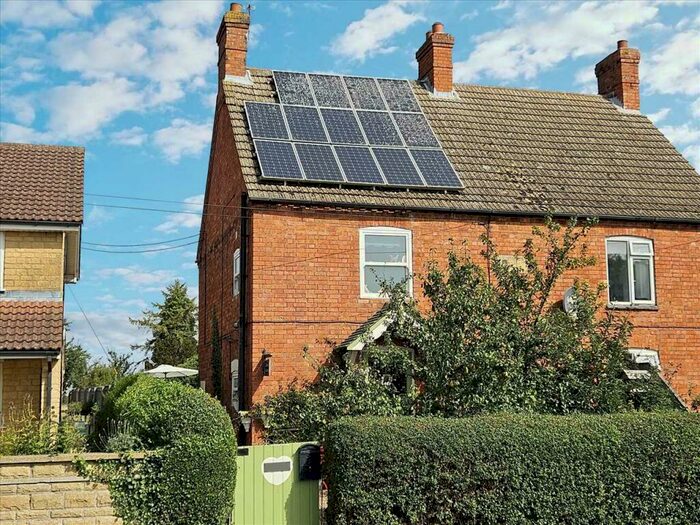 2 Bedroom Semi-Detached House For Sale In Beck Cottage, Scredington, NG34