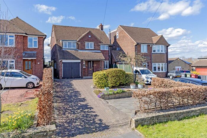 3 Bedroom Detached House For Sale In Cutthorpe Road, Cutthorpe, Chesterfield, S42