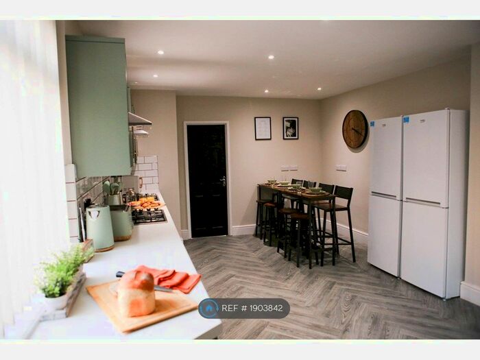 1 Bedroom Property To Rent In Claremont Road, Rugby, CV21