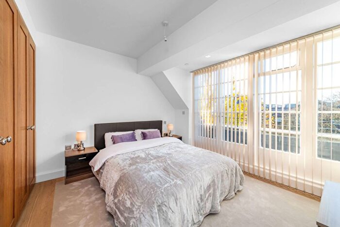1 Bedroom Flat To Rent In Kidderpore Avenue, Hampstead, NW3