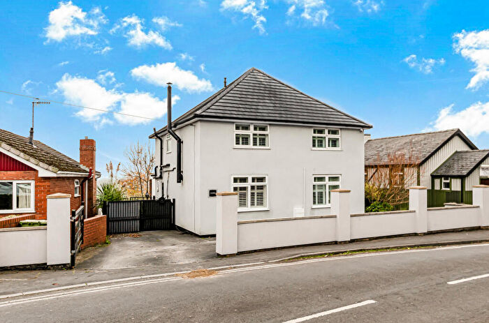3 Bedroom Detached House For Sale In Duckmanton Road, Chesterfield, S44