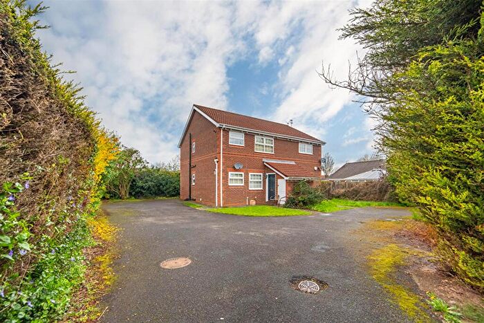 1 Bedroom Flat For Sale In Low Haugh, Ponteland, Newcastle Upon Tyne, NE20