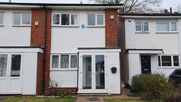 2 Bedroom End Of Terrace House To Rent In Farthings Close, Eastcote, Pinner, HA5
