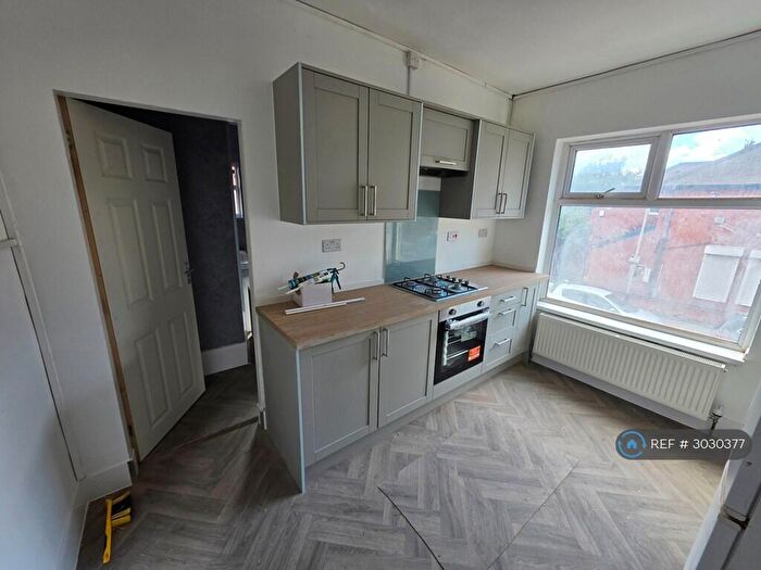 3 Bedroom Flat To Rent In Stuart Street, Leicester, LE3