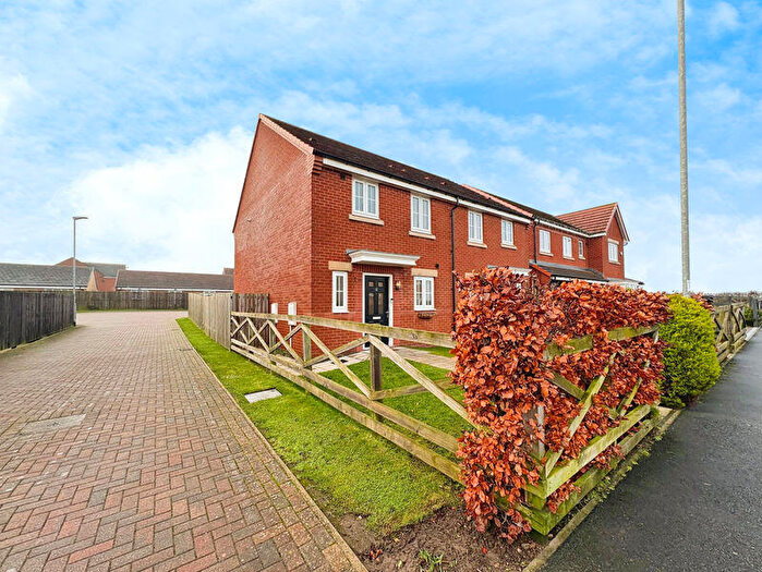 3 Bedroom Semi Detached House For Sale In Primrose Gardens, NE24