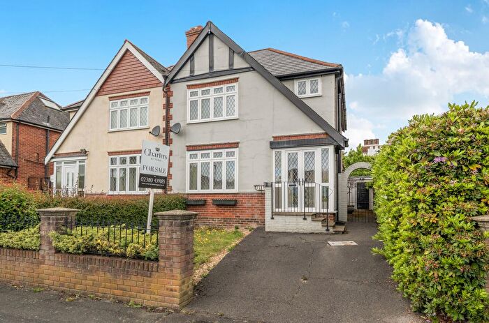 3 Bedroom Semi Detached House For Sale In Merridale Road, Bitterne, Southampton, Hampshire, SO19