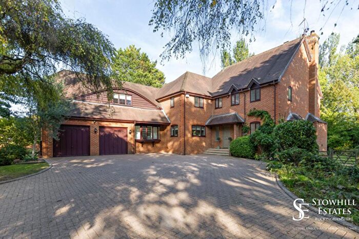 6 Bedroom Detached House For Sale In Riversdale, Bourne End, SL8