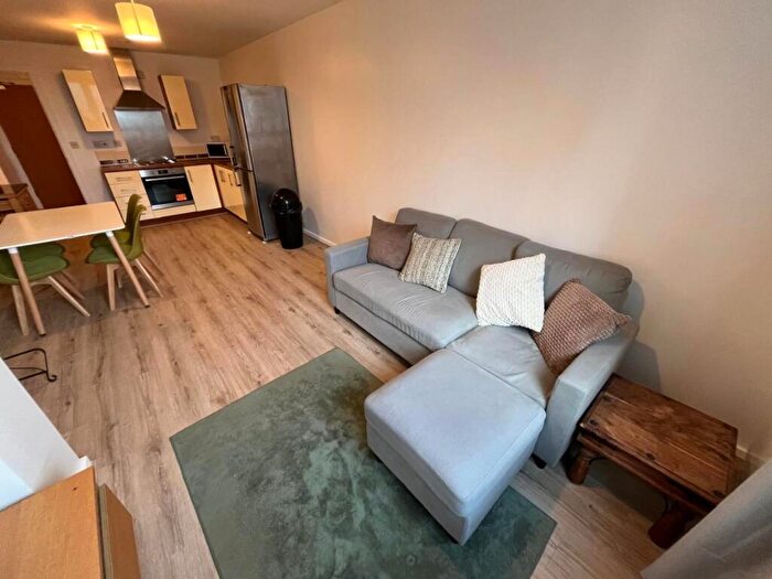 2 Bedroom Apartment To Rent In Blantyre Street, Manchester, M15