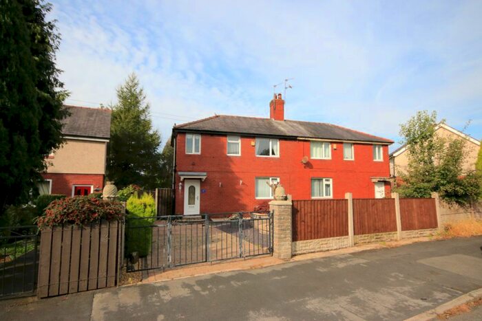 3 Bedroom Semi-Detached House To Rent In Beech Hill Lane, Wigan, WN6