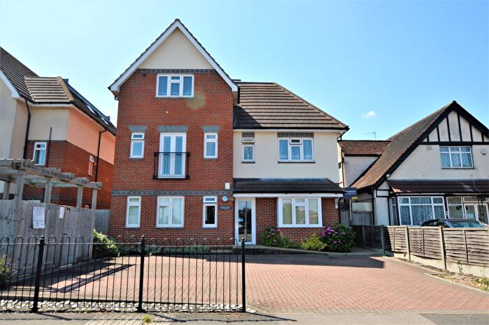 2 Bedroom Flat To Rent In Uxbridge Road, Hayes, UB4