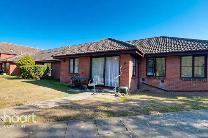 2 Bedroom Apartment For Sale In Priory Park, Botanical Way, Clacton-on-Sea, CO16