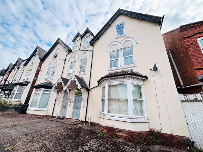1 Bedroom Semi-Detached House For Sale In Flat, Birmingham, West Midlands, B16