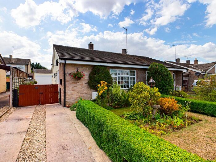 2 Bedroom Bungalow To Rent In Wychwood Close, Milton-under-Wychwood, Chipping Norton, OX7