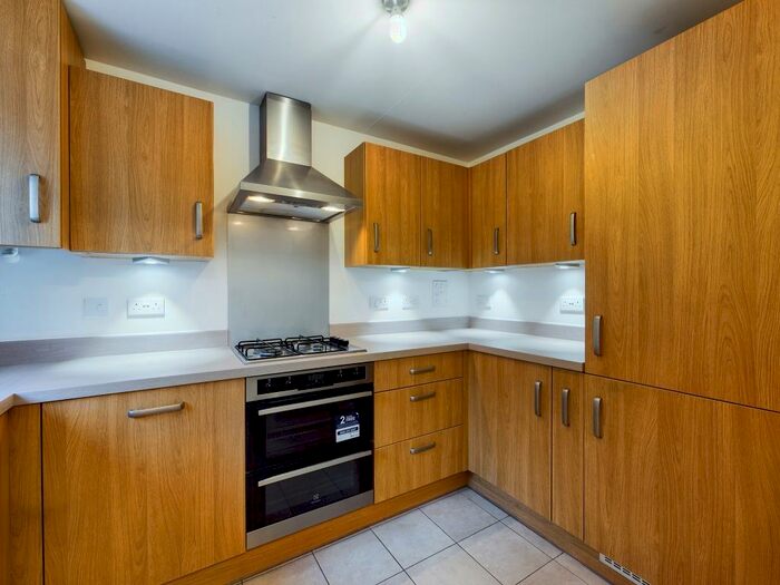 4 Bedroom Terraced House To Rent In Divot Way, Gilles Meadow, Basingstoke, RG24