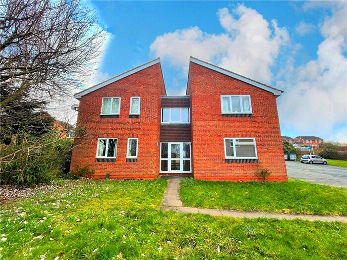 1 Bedroom Studio For Sale In Henley Drive, Droitwich, Worcestershire, WR9