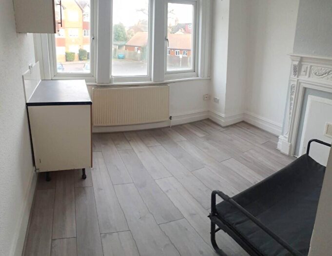Studio To Rent In High Street, Harrow, Middlesex, HA3