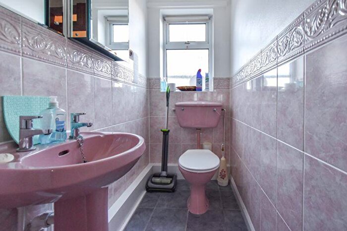 4 Bedroom Detached House For Sale In Thackers Close, Wansford, PE8