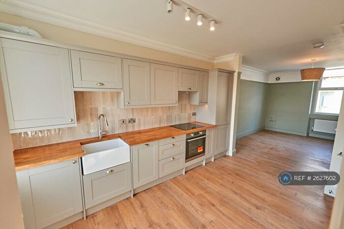 2 Bedroom Maisonette To Rent In Stuart Place, Bath, BA2