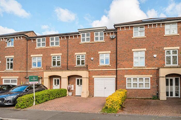 4 Bedroom Terraced House For Sale In Heacham Avenue, Ickenham, UB10