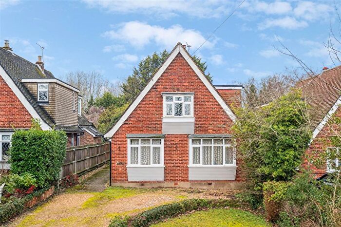 2 Bedroom Detached House For Sale In Broken Gate Lane, Tatling End, UB9