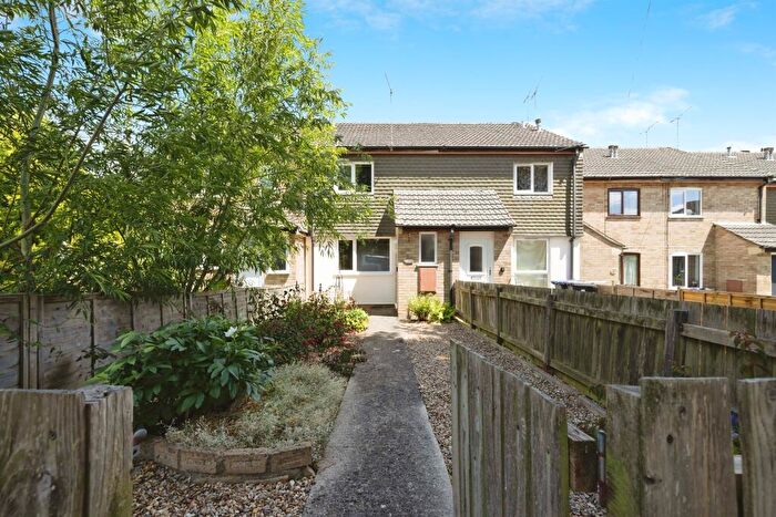 2 Bedroom Terraced House For Sale In Birchwood Drive, Durrington, Salisbury, SP4