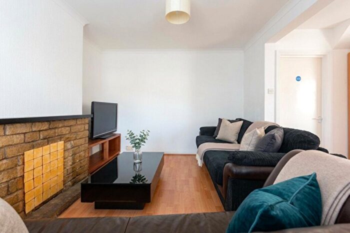 7 Bedroom Semi Detached House To Rent In Oakley Road, Horfield, Bristol, BS7