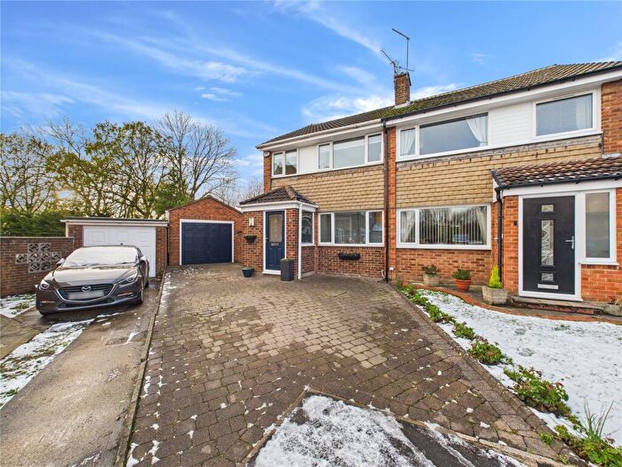 3 Bedroom Semi Detached House For Sale In Wynyard Grove, Auckland Park, Bishop Auckland, Durham, DL14