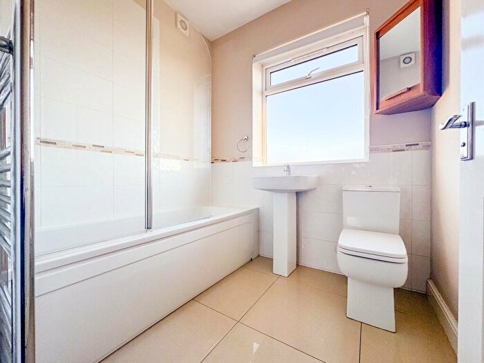 3 Bedroom End Of Terrace House For Sale In Lawford Avenue, Little Stoke, Bristol, BS34