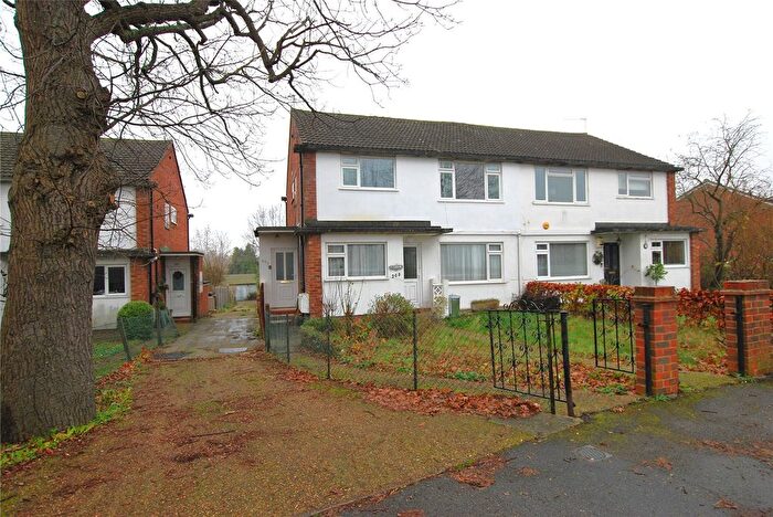 2 Bedroom Maisonette To Rent In Worplesdon Road, Guildford, Surrey, GU2