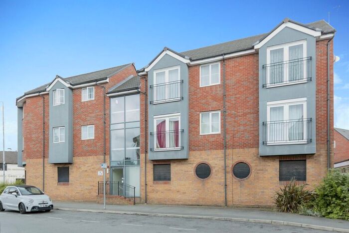2 Bedroom Flat For Sale In Almeys Lane, Earl Shilton, Leicester, LE9
