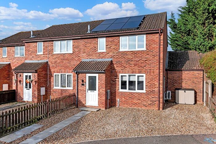 3 Bedroom Semi Detached House For Sale In Lavender Close, Red Lodge, IP28