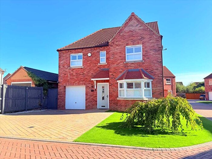4 Bedroom Detached House For Sale In Acorn Close, Healing, Grimsby, DN41