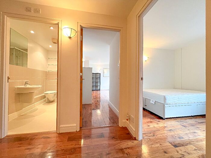 2 Bedroom Flat To Rent In Consort Rise House, Buckingham Palace Road, London, SW1W