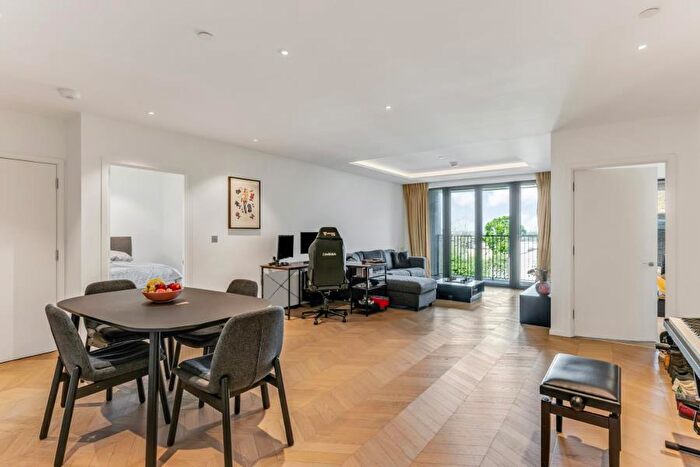 2 Bedroom Flat To Rent In Farnfield Close, Crouch End, N8