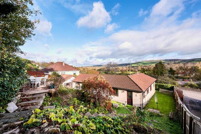 3 Bedroom Detached House To Rent In Bath Road, Saltford, Bristol, BS31