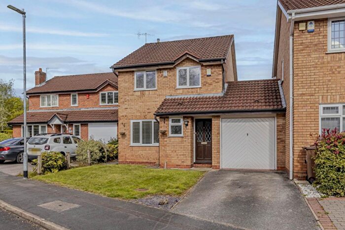 3 Bedroom Detached House To Rent In Wellbury Close, Stoke On Trent, ST4
