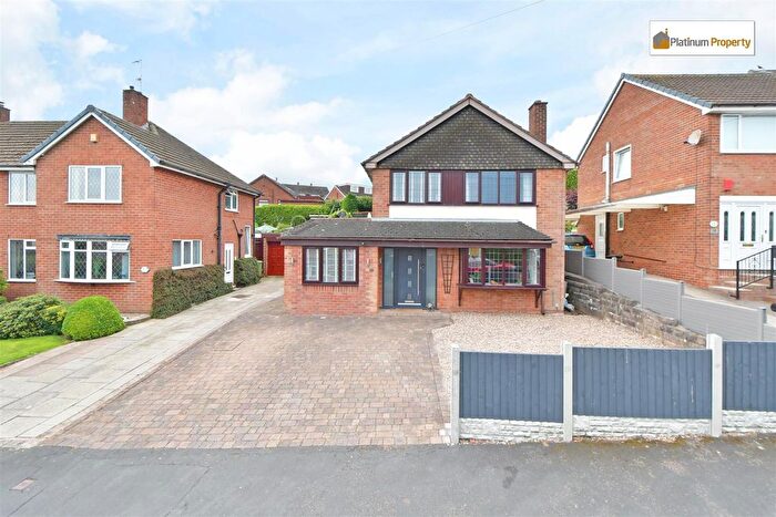 3 Bedroom Detached House For Sale In Pemberton Drive, Meir Heath, ST3