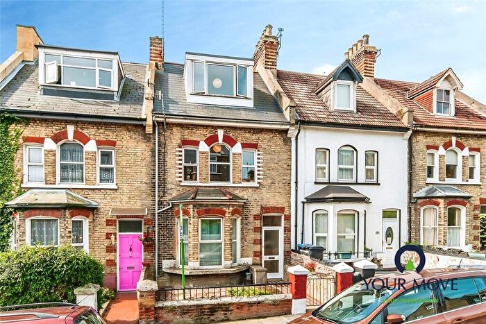 2 Bedroom Flat To Rent In Ellington Road, Ramsgate, Kent, CT11