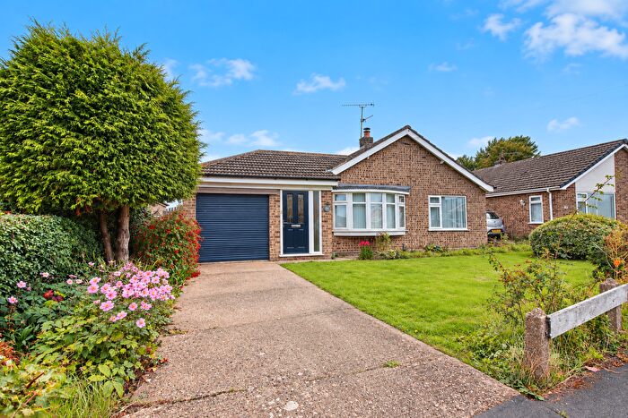 3 Bedroom Detached Bungalow For Sale In Meadow Rise, Saxilby, LN1
