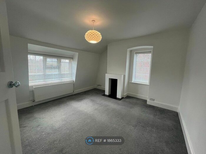 2 Bedroom Flat To Rent In Hawkwood Road, Boscombe, Bournemouth, BH5