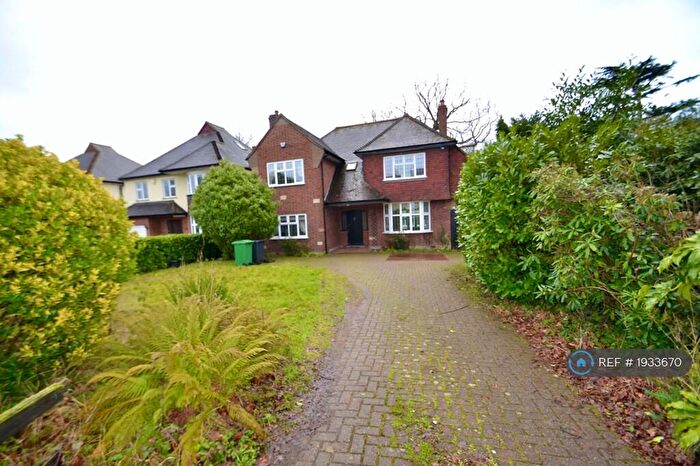 4 Bedroom Detached House To Rent In Scotts Lane, Bromley, BR2