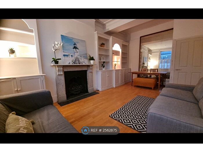 4 Bedroom Maisonette To Rent In London, London, SW18