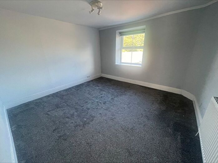 2 Bedroom Flat To Rent In Abergele Road, Colwyn Bay, LL29