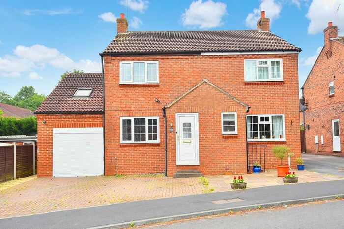 3 Bedroom Semi-Detached House For Sale In Ladywell Road, Boroughbridge, York, YO51