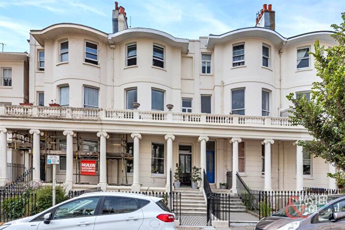 4 Bedroom Apartment For Sale In Lansdowne Place, Hove, BN3