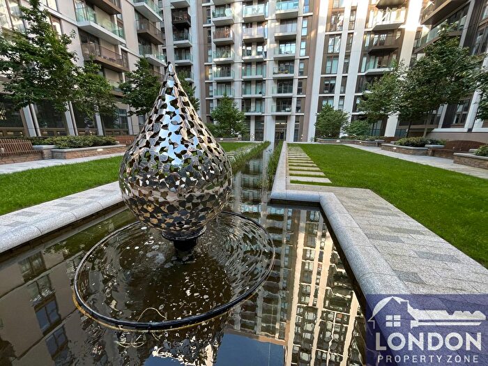 3 Bedroom Flat To Rent In Fountain Park Way, White City, London, W12