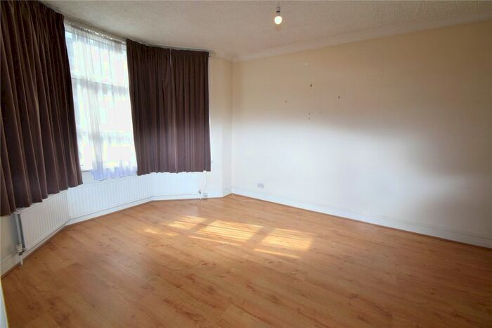 3 Bedroom Terraced House To Rent In Lyndhurst Road, London, N22