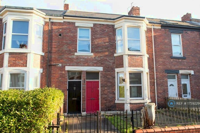 3 Bedroom Flat To Rent In Fourth Avenue, Newcastle Upon Tyne, NE6
